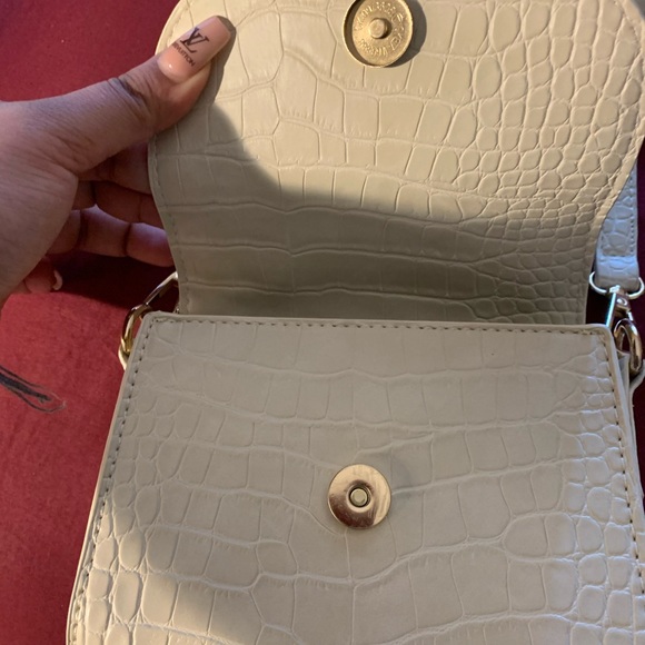 White small bag - Picture 8 of 9